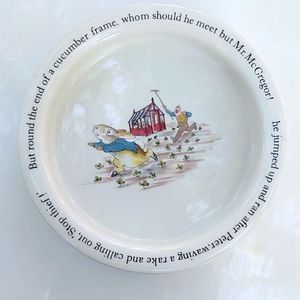 Wedgwood of Etruria & Barlaston Peter Rabbit Bowl